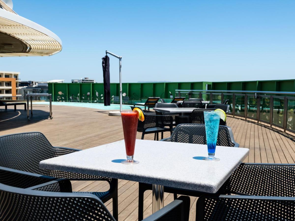 aha Gateway Hotel Umhlanga Durban Bagian luar foto