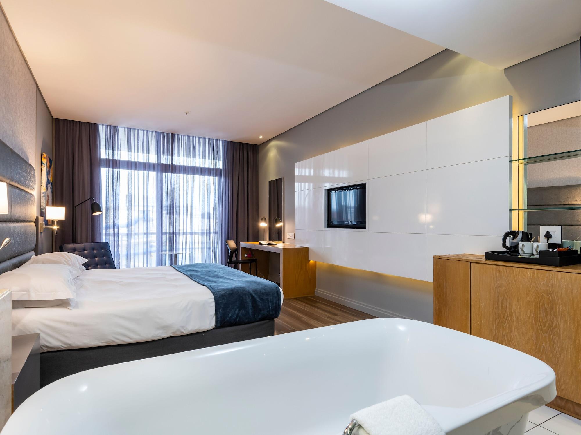 aha Gateway Hotel Umhlanga Durban Bagian luar foto