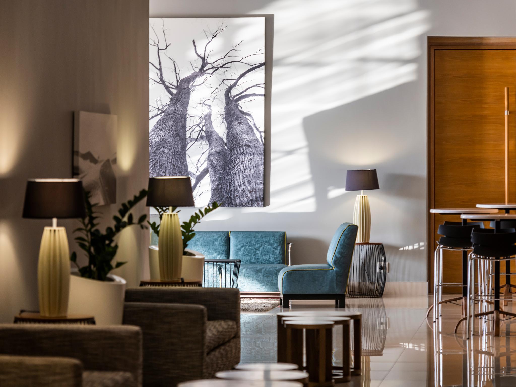 aha Gateway Hotel Umhlanga Durban Bagian luar foto