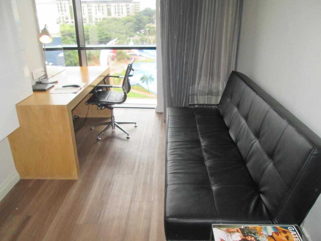 aha Gateway Hotel Umhlanga Durban Bagian luar foto
