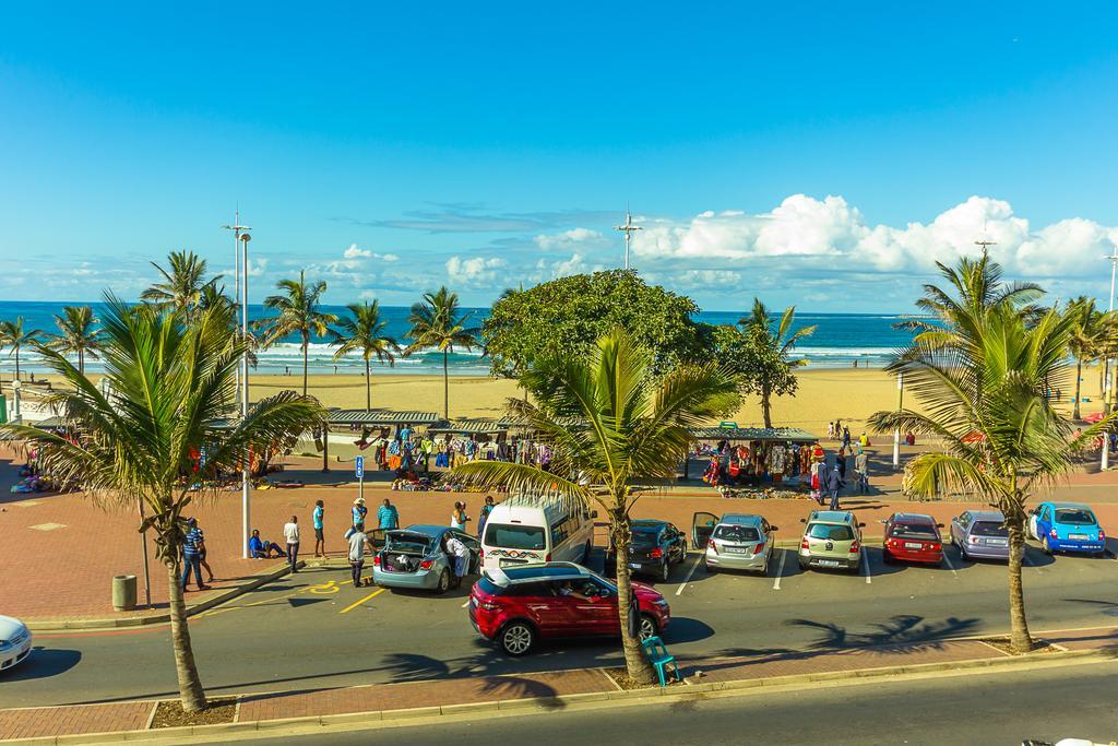 aha Gateway Hotel Umhlanga Durban Bagian luar foto